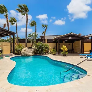 juanedu-suites.comcaribbean.com/